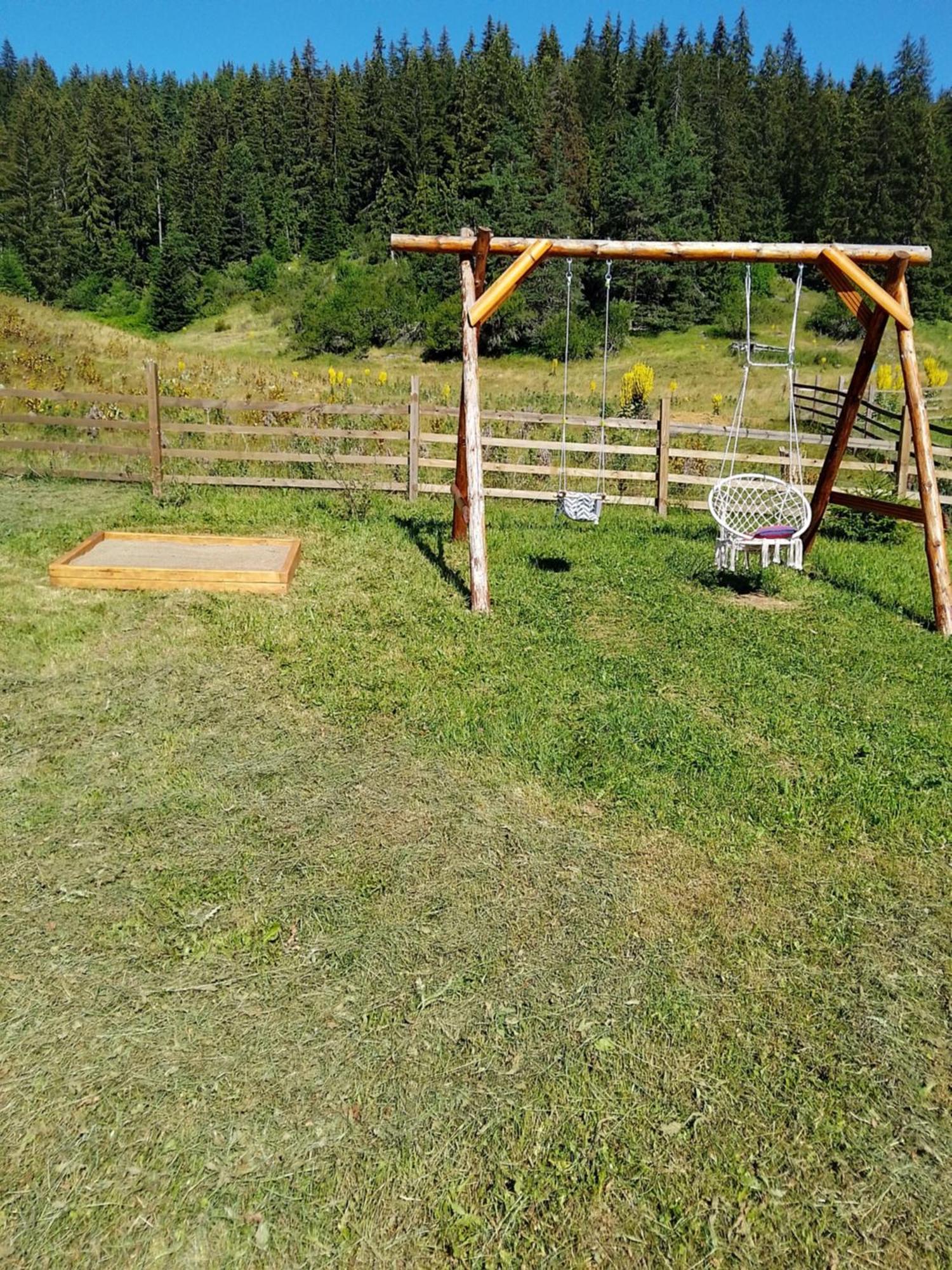 Къщи За Гости Под Звездите Pamporovo Exterior photo